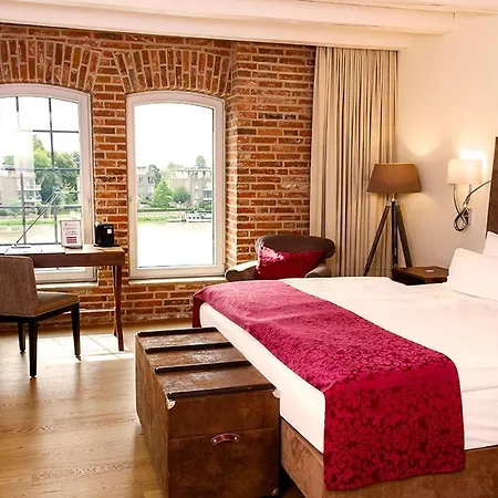 Hafenspeicher 4* Leer