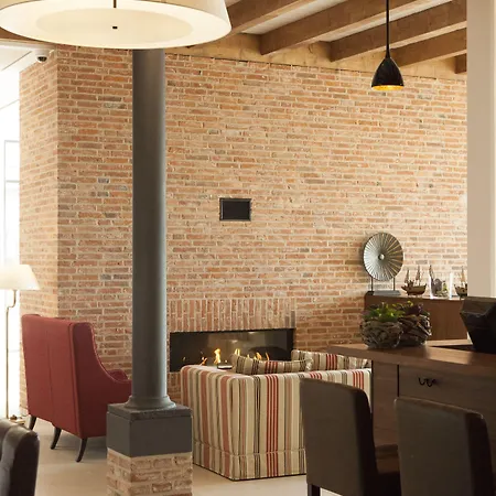 Hafenspeicher Szálloda Leer