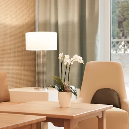 Hafenspeicher 4* Leer