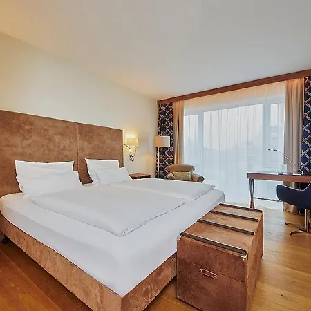 Hafenspeicher 4* Leer