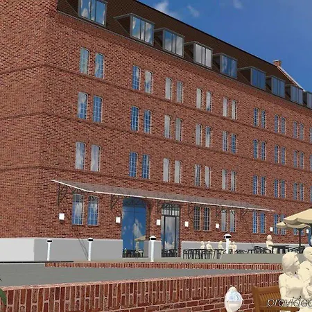 Hafenspeicher Hotel 4*