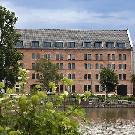 Hafenspeicher Hotel 4*
